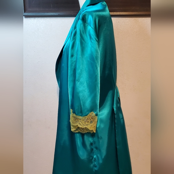 Jones New York Chemise and Robe - Picture 13 of 16